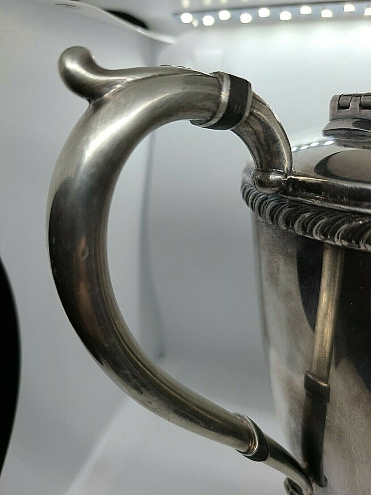 Vintage Oneida Haddon Silverplated Coffee Pot Gadroon Border Hollowware