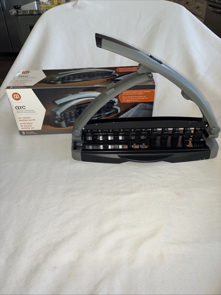 Staples Arc System 11-Hole Desktop Punch, 8-Sheet Capacity, Model 40836