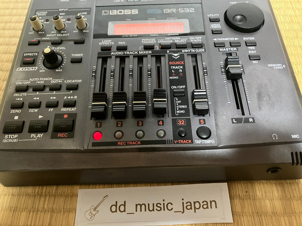 Boss BR-532 Digital Studio Multi-Track Recorder /No SmartMedia Card