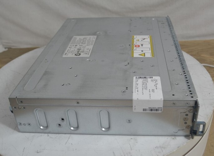 EMC SAE 100-562-964 25 Disk Array Enclosure SEE NOTES