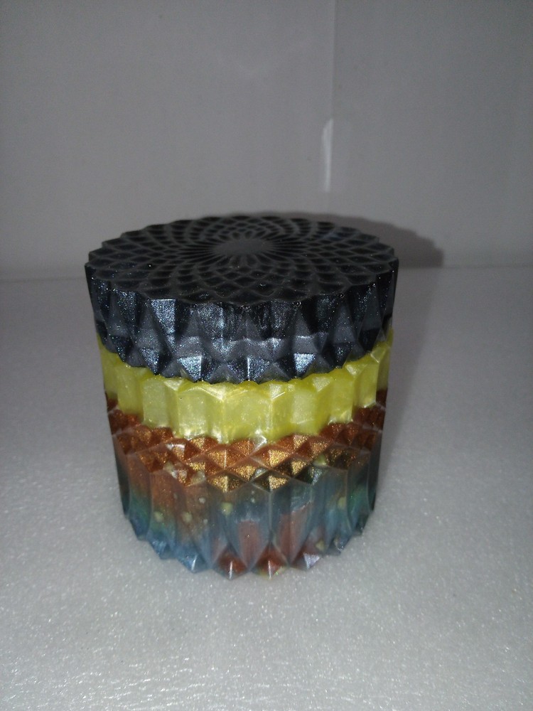 CONTAINER WITH LID FLAT TOP,  POURED FROM RESIN HOME DECOR