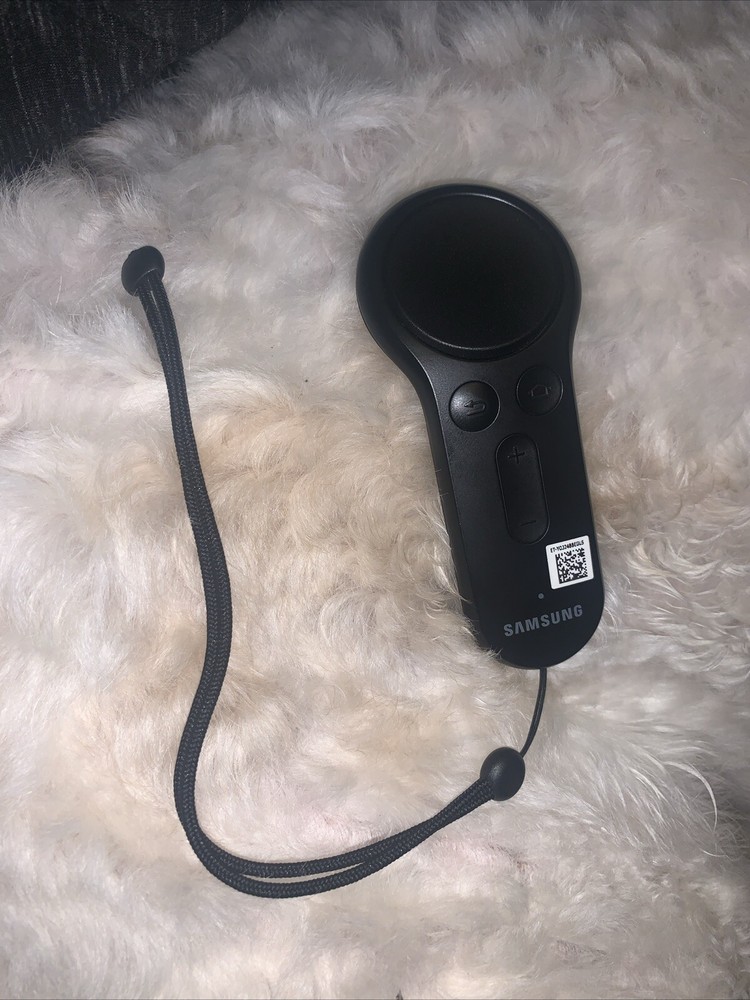 Samsung  ET-YO324BBEGUS Gear VR Controller - Black