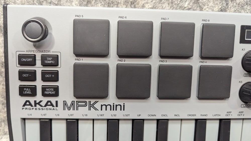 Akai Professional MPK Mini MK3 25-Key USB MIDI Keyboard & Pad Controller