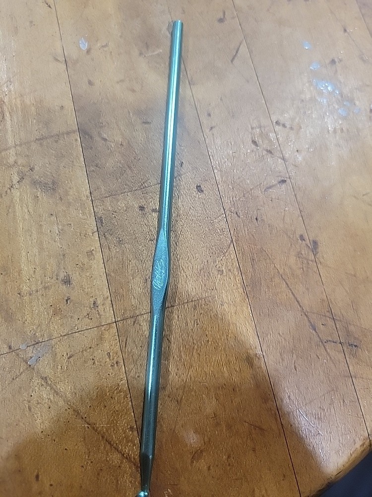Boye Crochet Hook Size F USA
