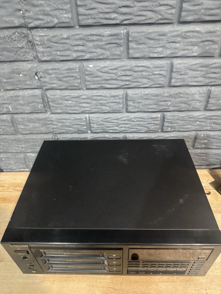 Pioneer 18 Disc Multi-Play Compact Disc Player PD-TM2 Tested - No Remote