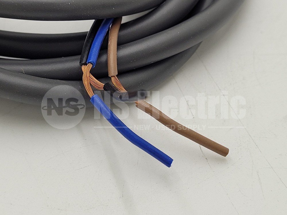 OMRON E2KQ-X10ME2 CAPACITIVE PROXIMITY SWITCH