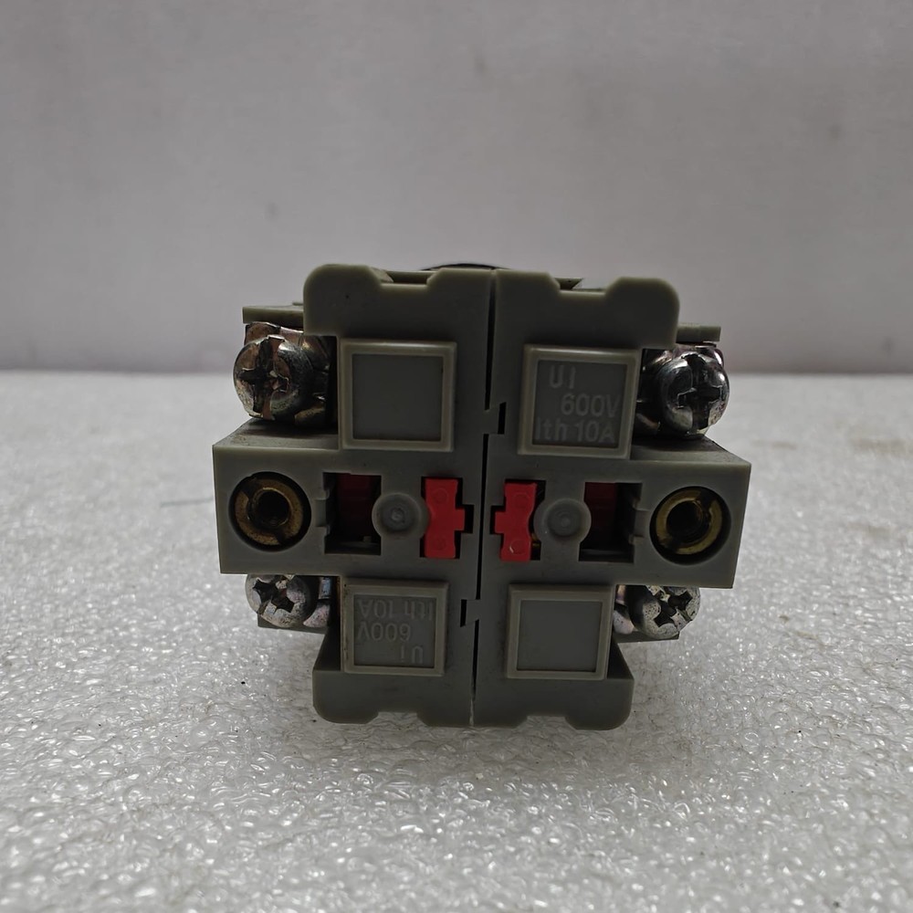 IDEC CONTROL UNIT SELECTOR SWITCH ASD0335 (ASD3323N)