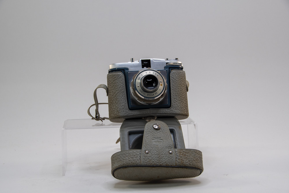 Bilora Bella 66 Vintage Camera - Untested, With Damaged Case - RARE!