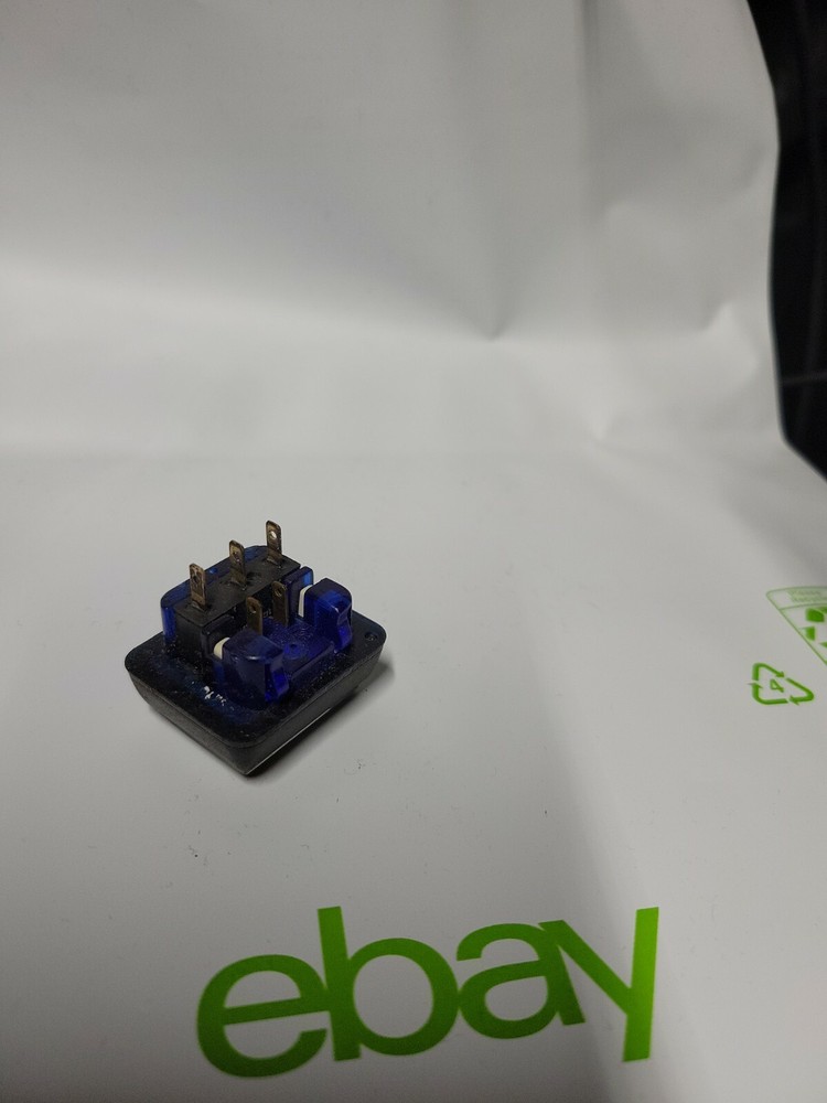 Bally Alpha Play 5 Lines Button Rectangular 32mm x 26mm 5E4 Cherry