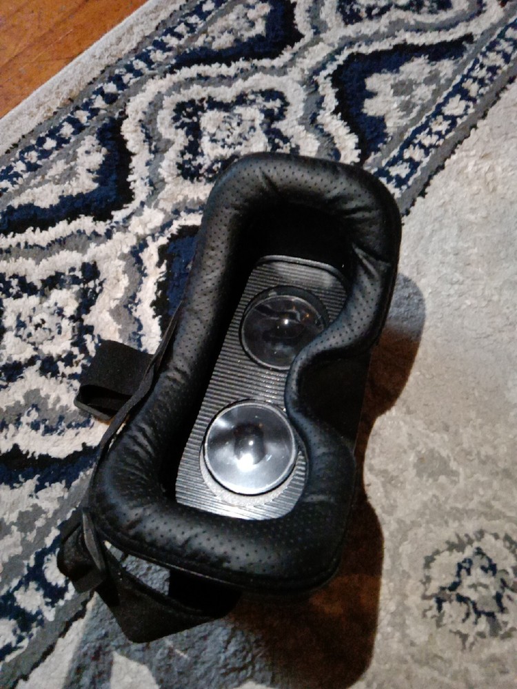 virtual reality glasses