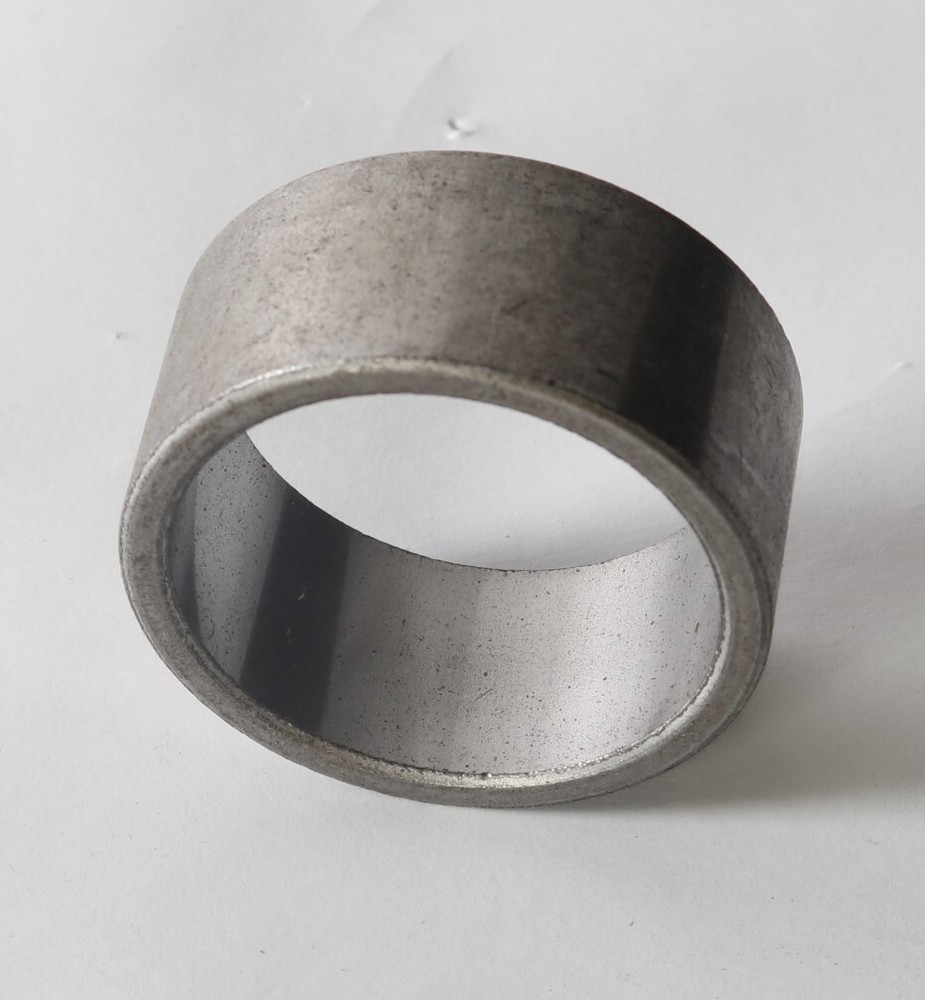 New 16566 Eaton Fuller Bushing