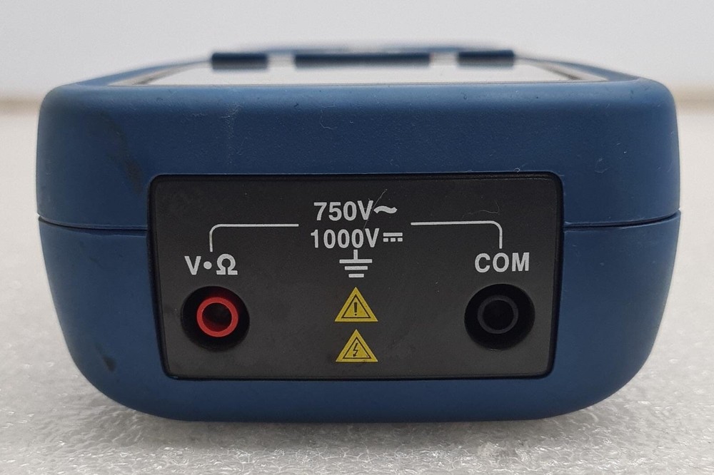 CEM DT-5505 Insulation Testers Large Dual Display W/ case