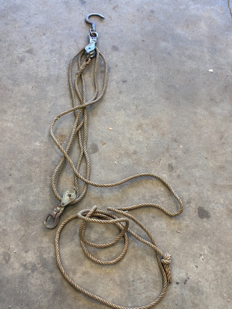 Vintage Klein Tools block and tackle w/hook. 1802-30