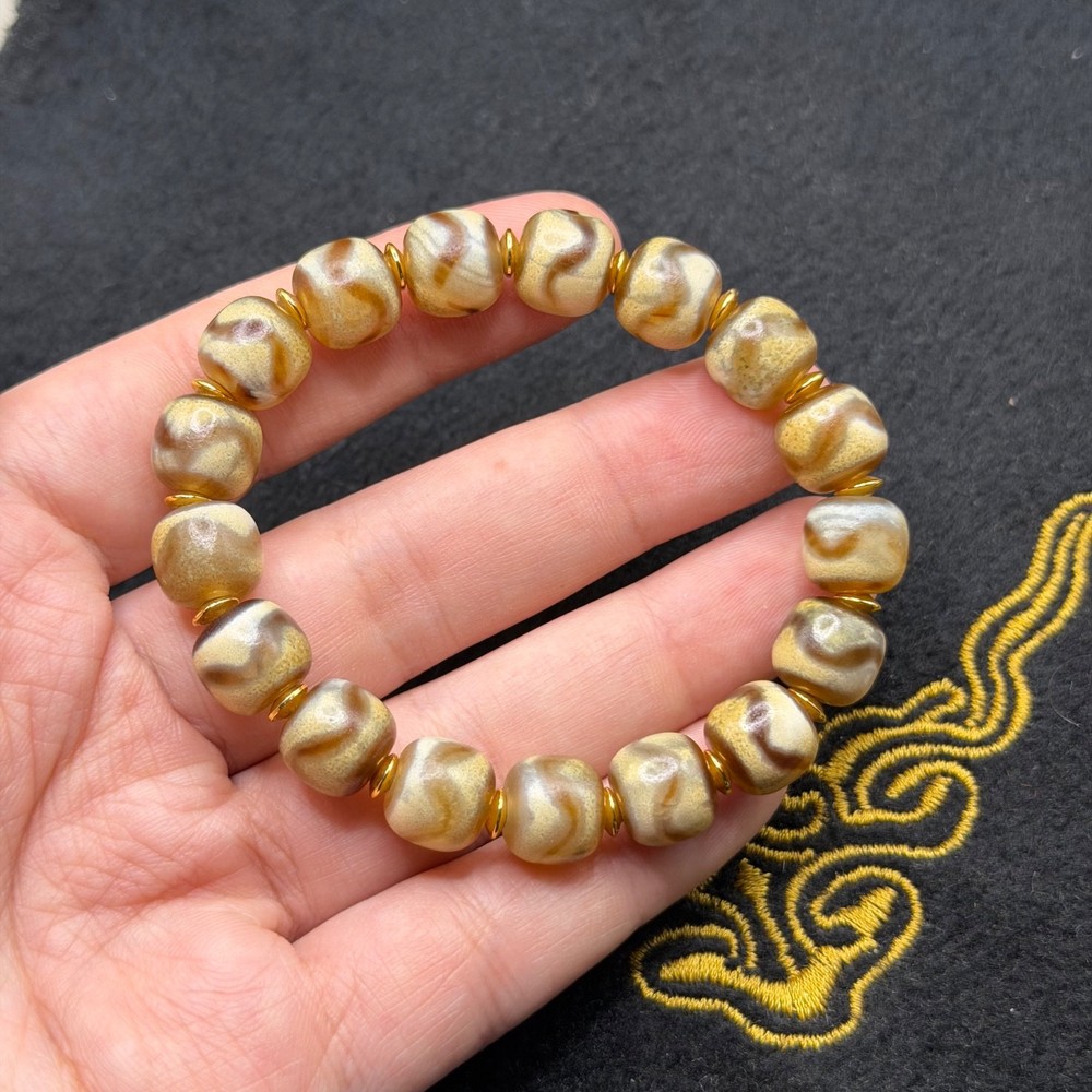 Ancient Tibetan Himalayan Agate Z Beads Bracelet