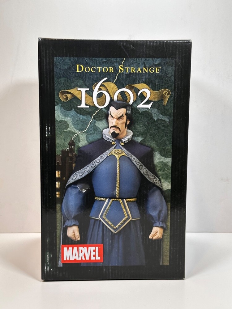 DOCTOR STRANGE 1602 Statue Open box