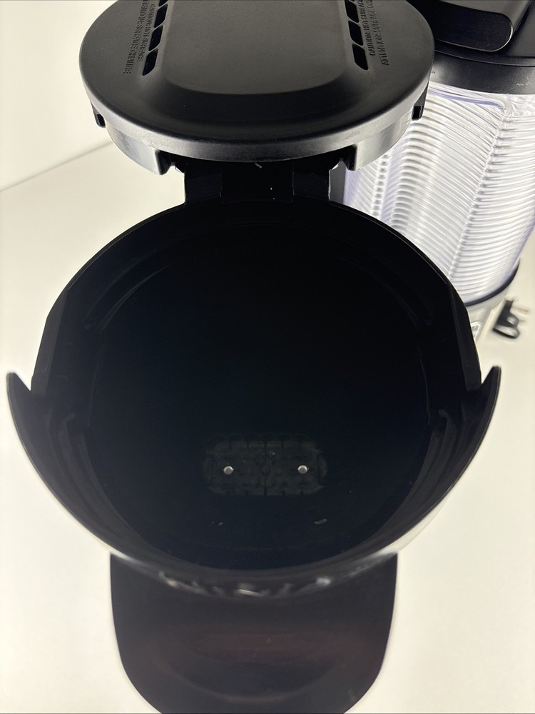 Ninja CF080-69 Coffee Maker Bar Brewer Automatic Programmable Powers On