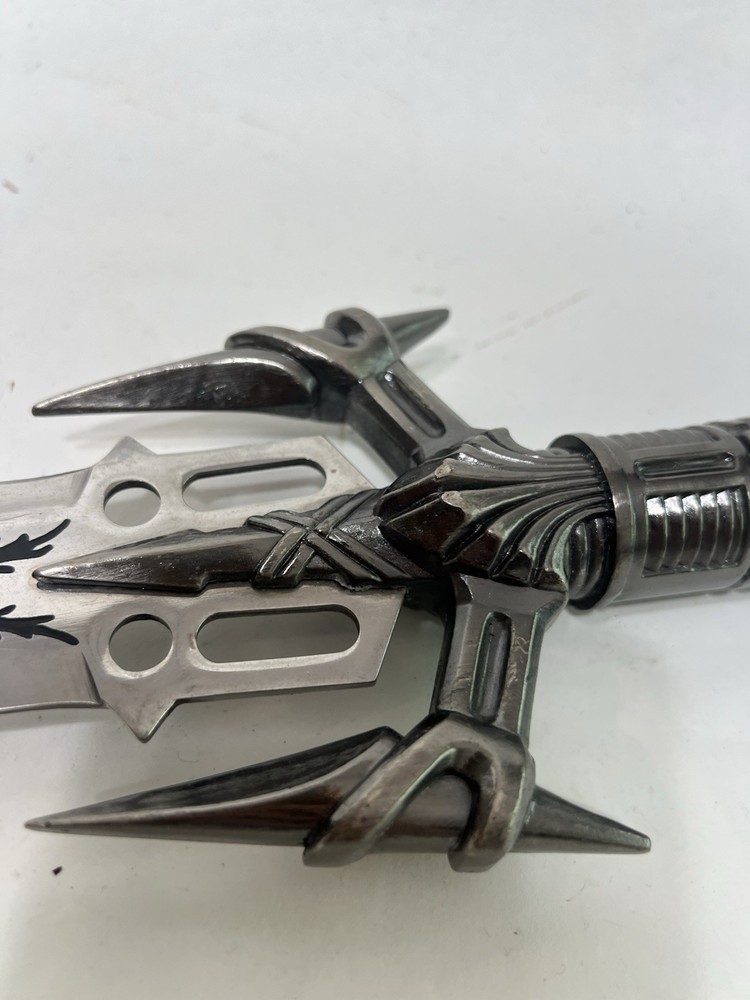Knife fantasy/medieval style dagger.