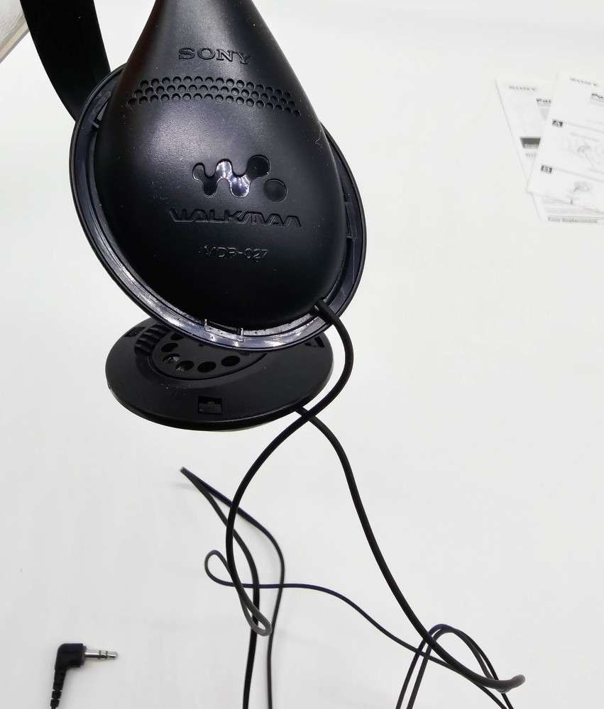 Sony D-EJ106CK CD Walkman Car Ready TESTED WORKING + Accessories