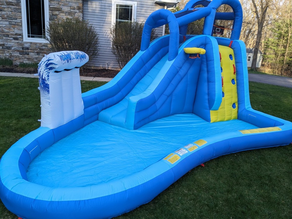 Banzai Surf N' Splash Water Park - 61799