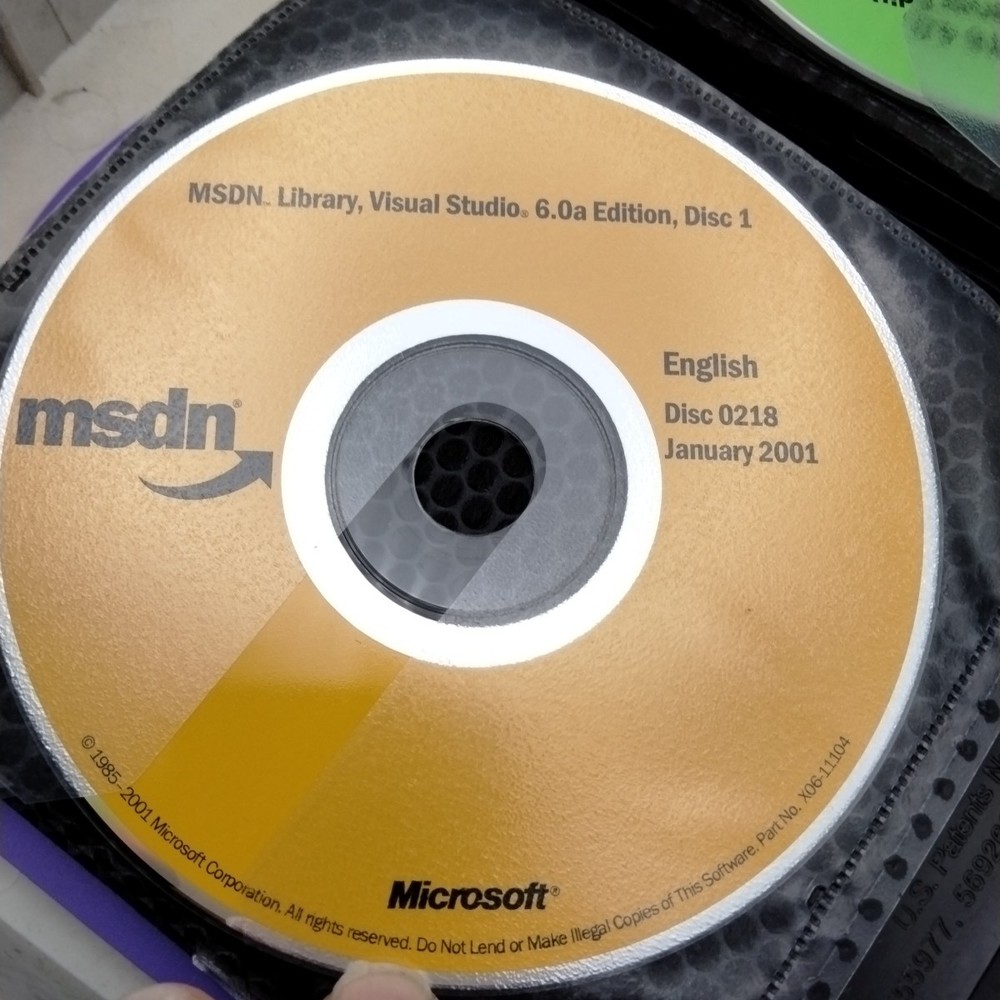 MSDN Subscription Software Library 2001 Including Codename Whistler