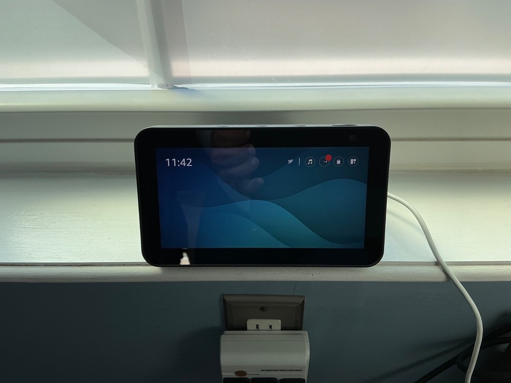 Amazon Echo Show 5 (2nd Gen) Smart Display Speaker - Charcoal