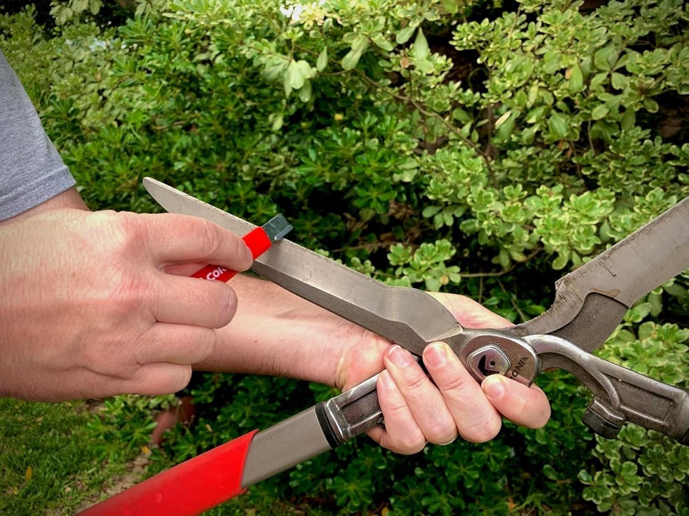 Corona Sharpening Tool, Garden Tool Blade Sharpener, AC 8300