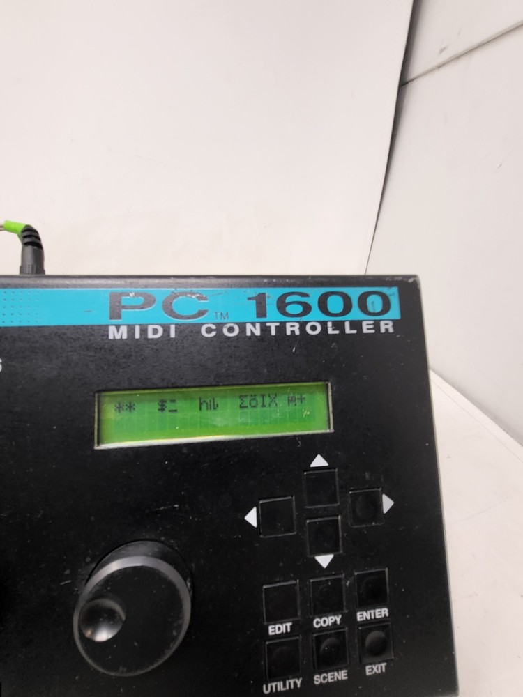 Peavey PC1600 MIDI Control Surface Powers On Error Message Tested READ PARTS