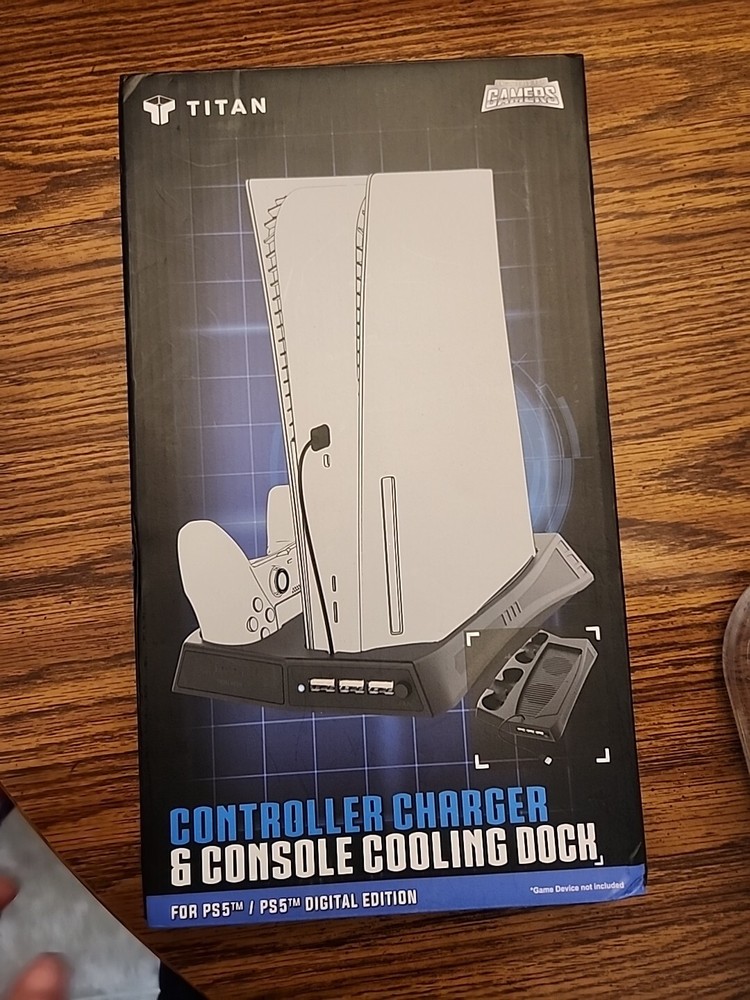 TITAN PS5 2-Controller Charging Station & Console Dual Cooling Fan Dock