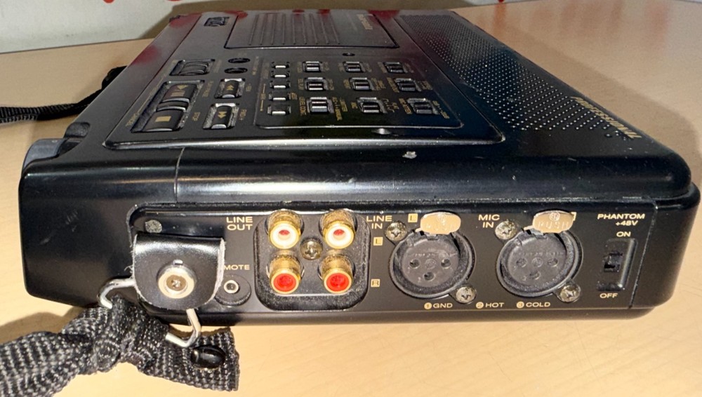Marantz PMD670 U1B Professional CompactFlash Stereo Portable Recorder