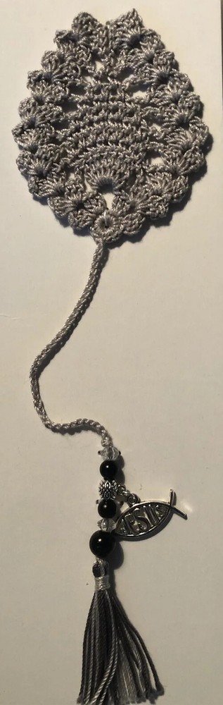 Crocheted Pineapple Bookmark