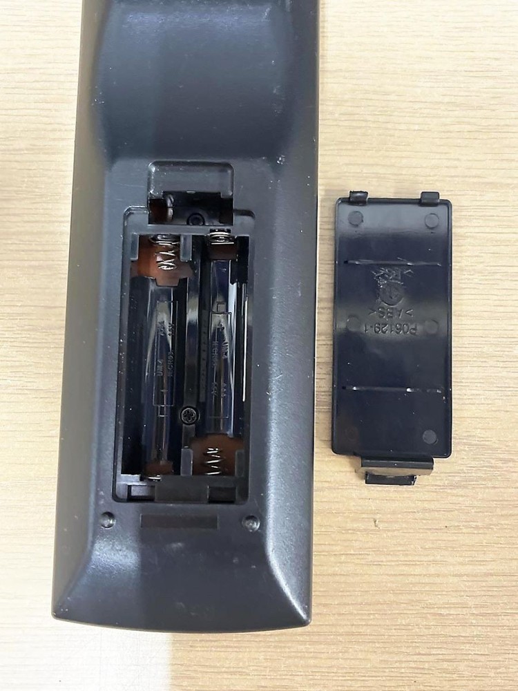 YAMAHA Amplifier Remote Control ZJ66510