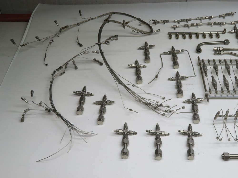 METERING NEEDLE VALVE LOT T254363