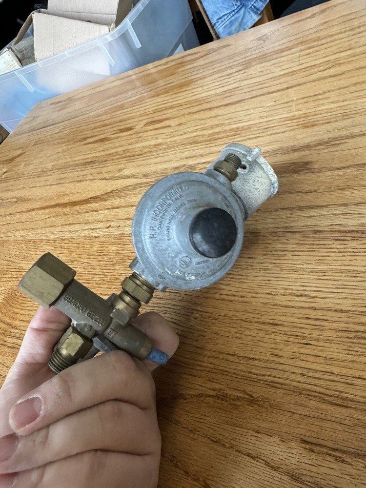 infraconic 134pc lb white regulator for brooder ?