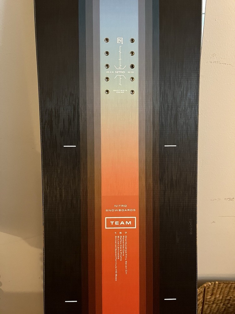 Nitro Team Snowboard 157 cm Brand New