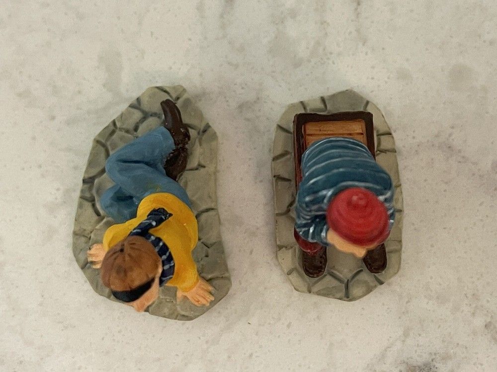 Lemax Figurines Choir Boys 1999 92329 (2)
