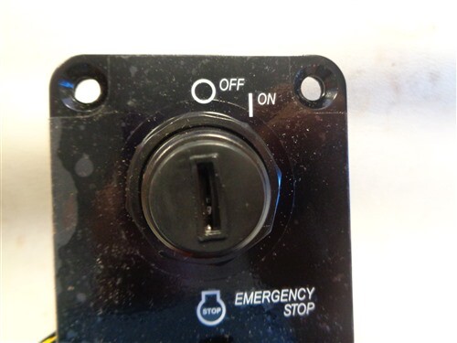 SUZUKI IGNITION SWITCH PANEL WITH EMERGENCY SHUT OFF MARINE BOAT