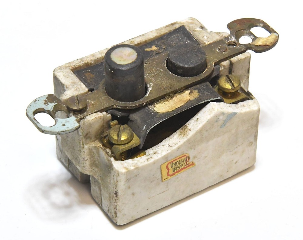 VINTAGE SINGLE POLE PUSH BUTTON LIGHT SWITCH   #3