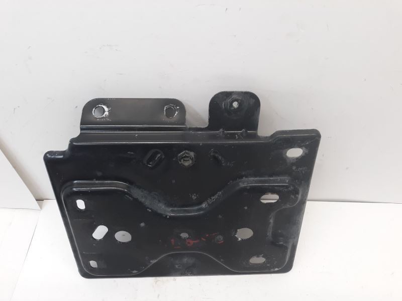 07-14 SILVERADO SIERRA BATTERY TRAY