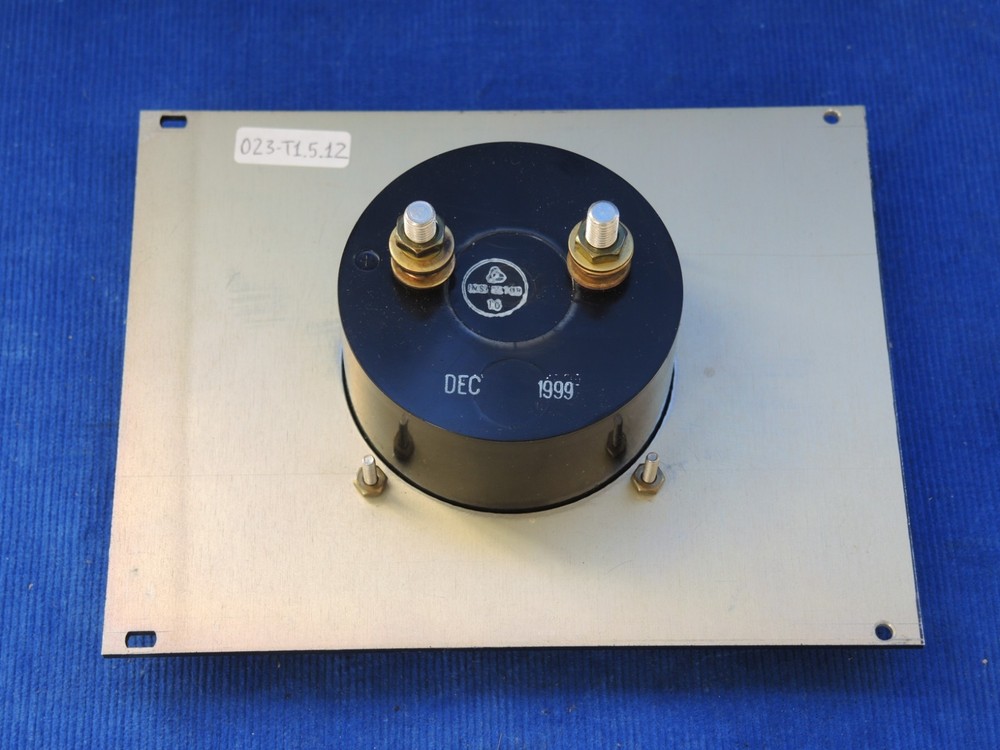 Vintage Triplett Voltmeter 320-G, 0-10 VDC