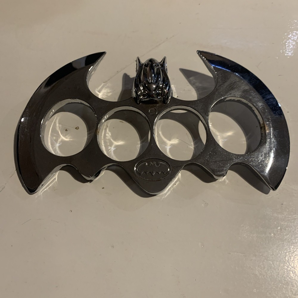 Batman Hand Gorgeous Silver Item