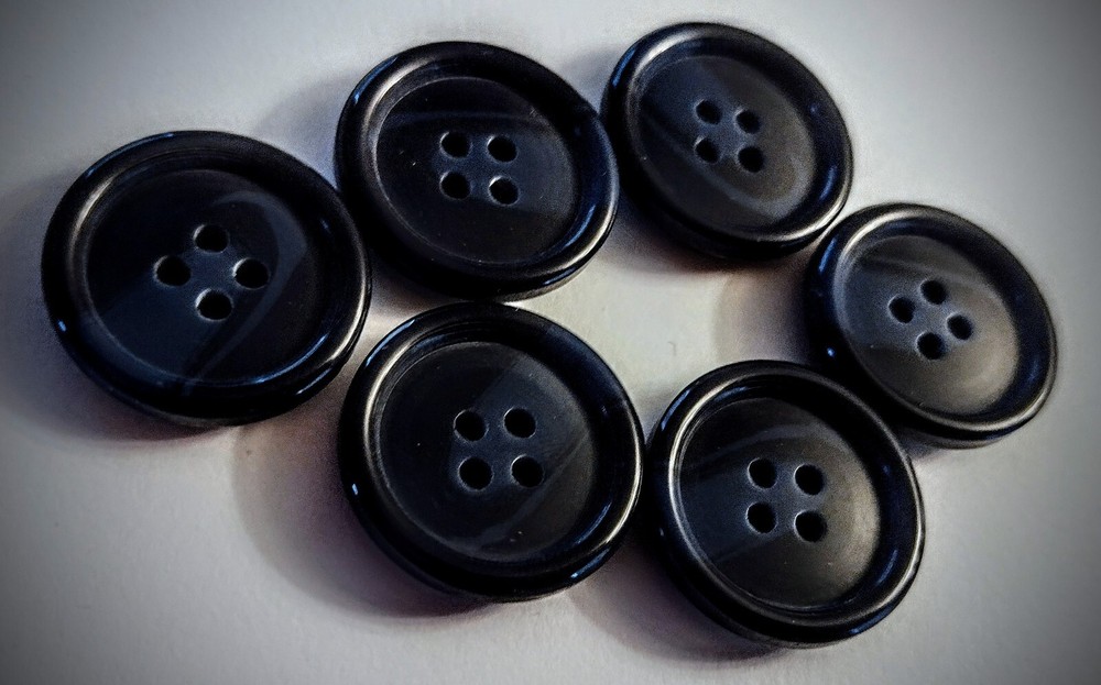 5/8" Navy Heavy Craft/Clothing Buttons