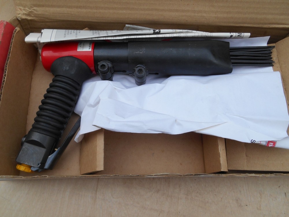 NEEDLE /CHISEL SCALER TRELAWNY-PISTOL GRIP (2BPG) PNEUMATIC
