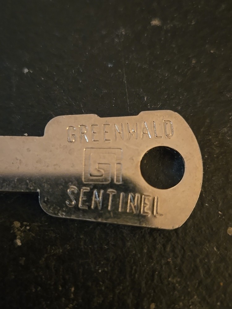 GREENWALD SENTINEL KEY CODED G2506 (3D5)