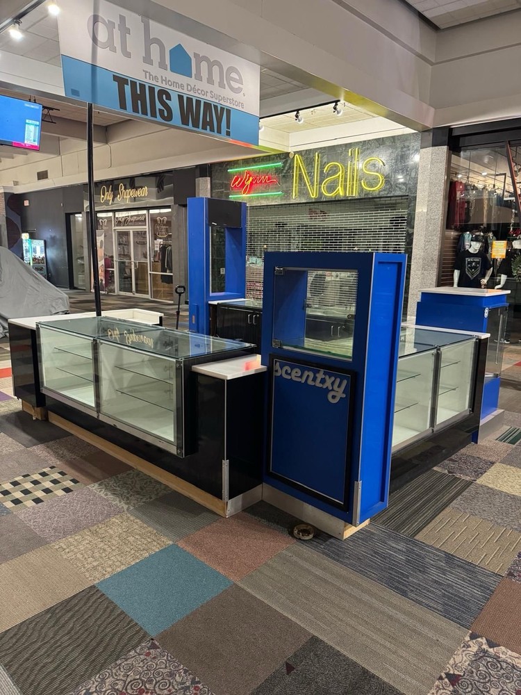 Mall Kiosk 10x10 ft – Ready for Business