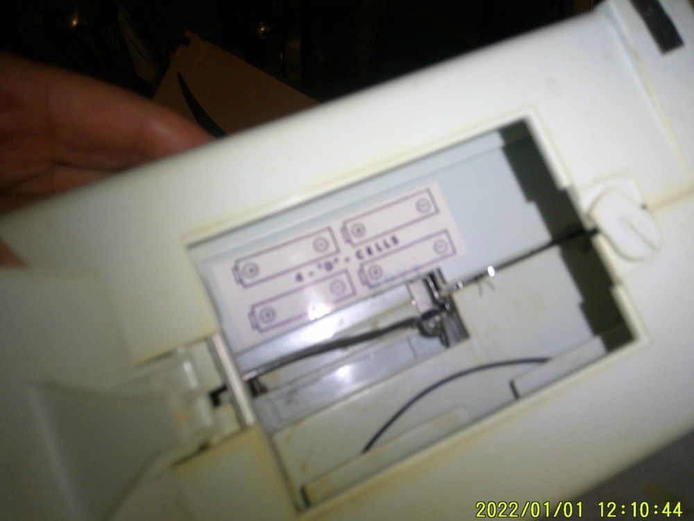 VINTAGE SINGER LITTLE TOUCH & SEW SEWING MACHINE ADAPTER NEEDS FIXED