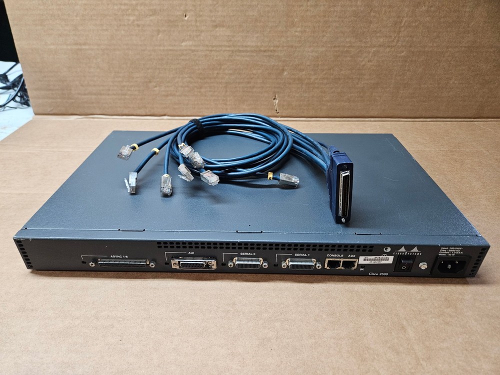 Cisco 2500 Series 2509 Access Server + Octal Cable + Power Cable *Tested*