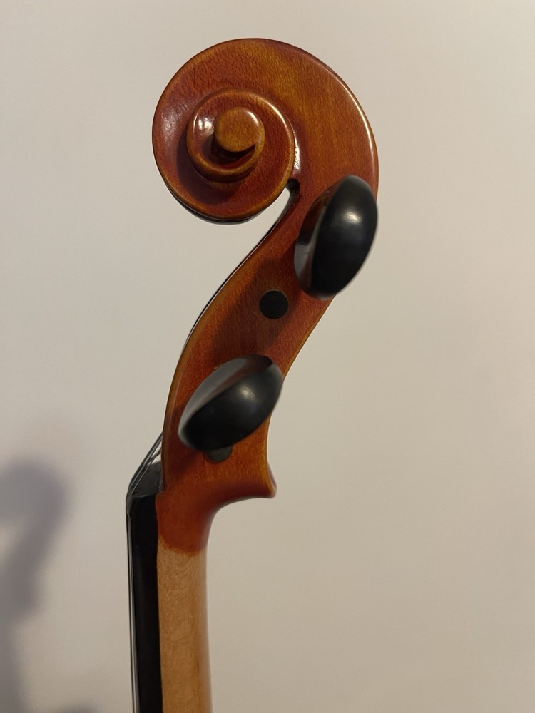 Doreli 4/4 Violin. Stradivarius Model Handcrafted Model 79-44