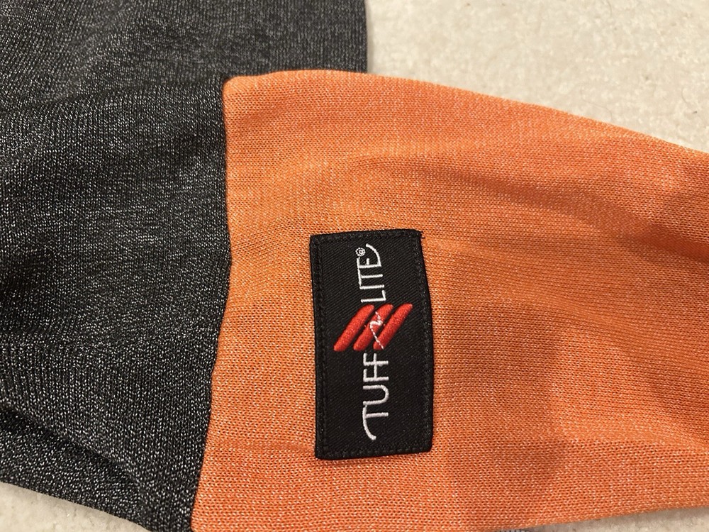 Tuff n lite Keel pullover with thumbholes size small