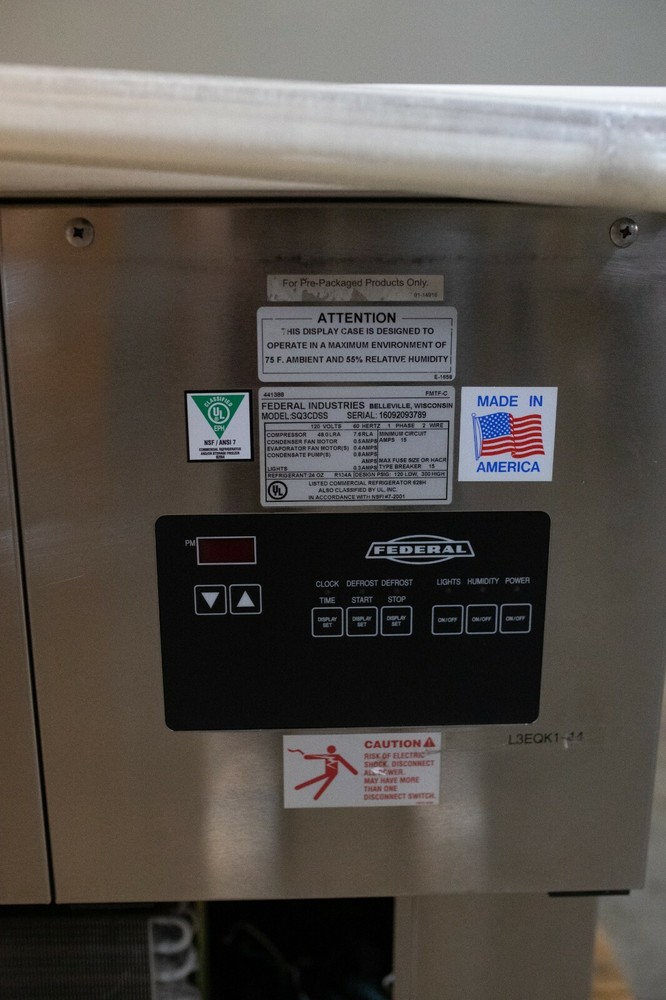 Federal SQ-3CDSS Refrigerated Self Serve Case - New - Open Box