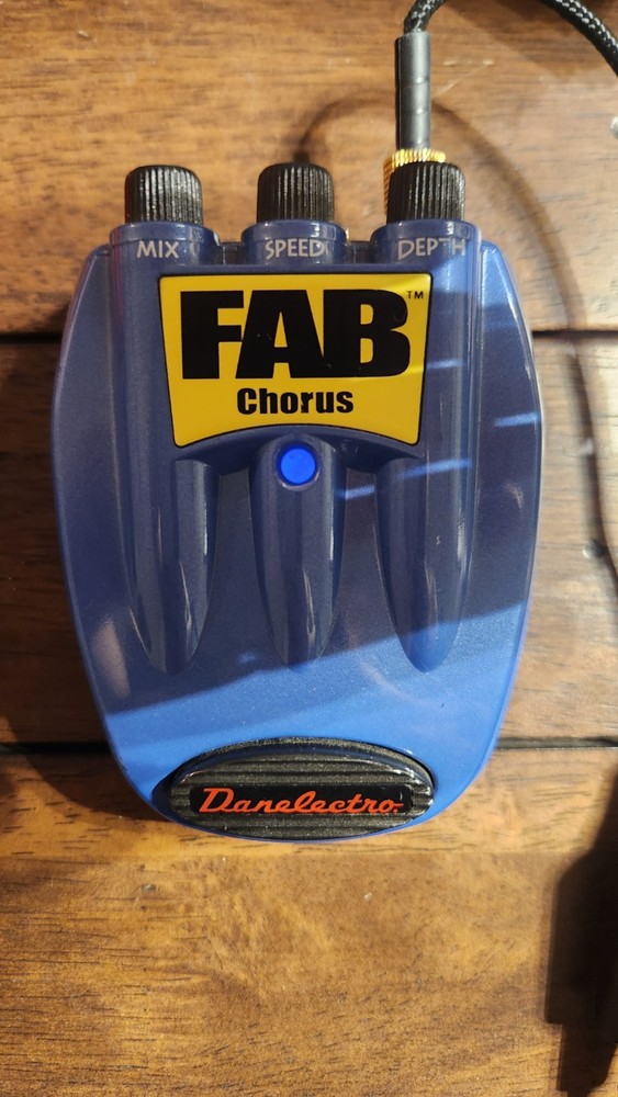 Danelectro FAB Chorus Effect Guitar Pedal Blue Tested Working